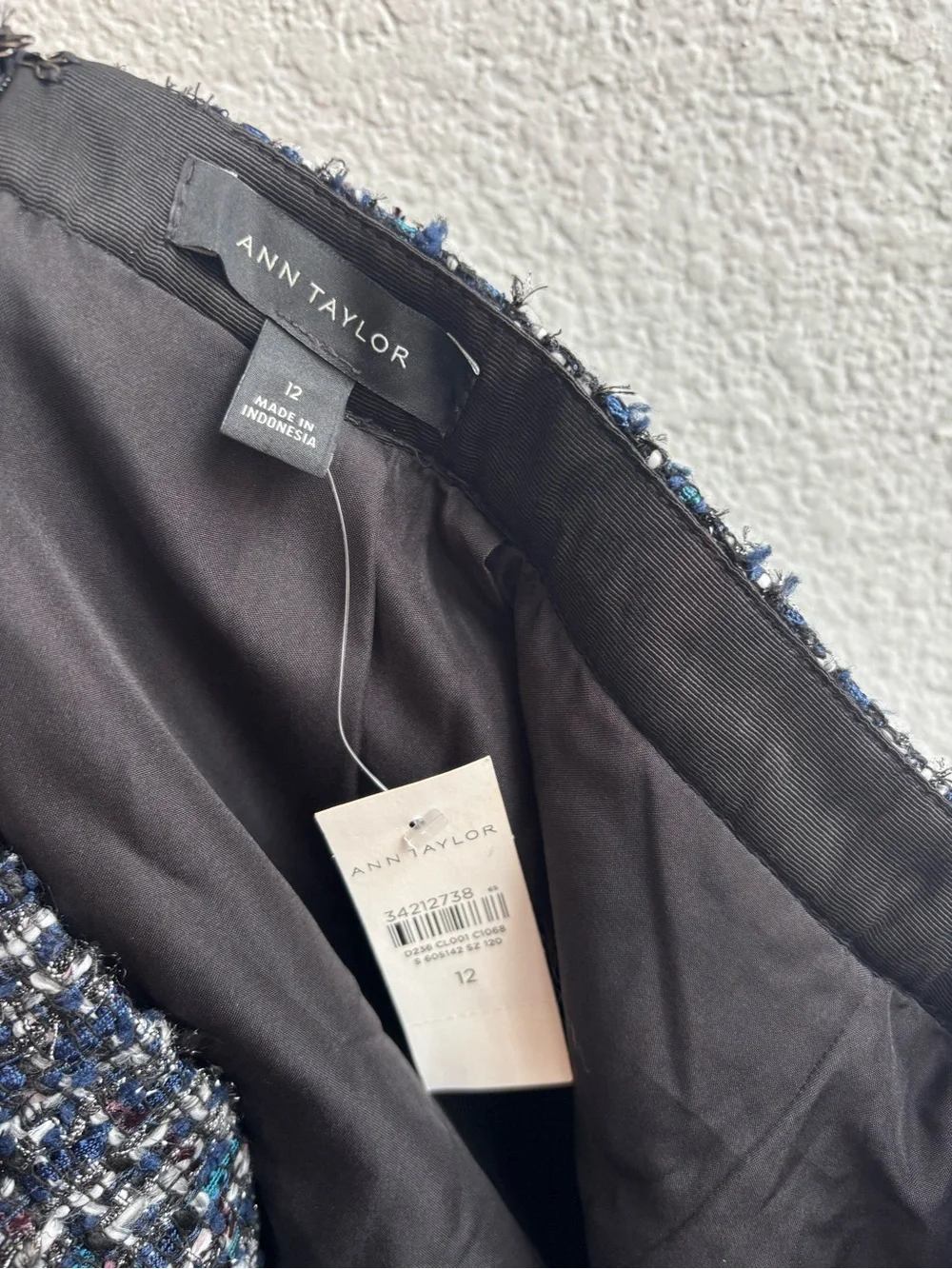 Ann Taylor structured pencil